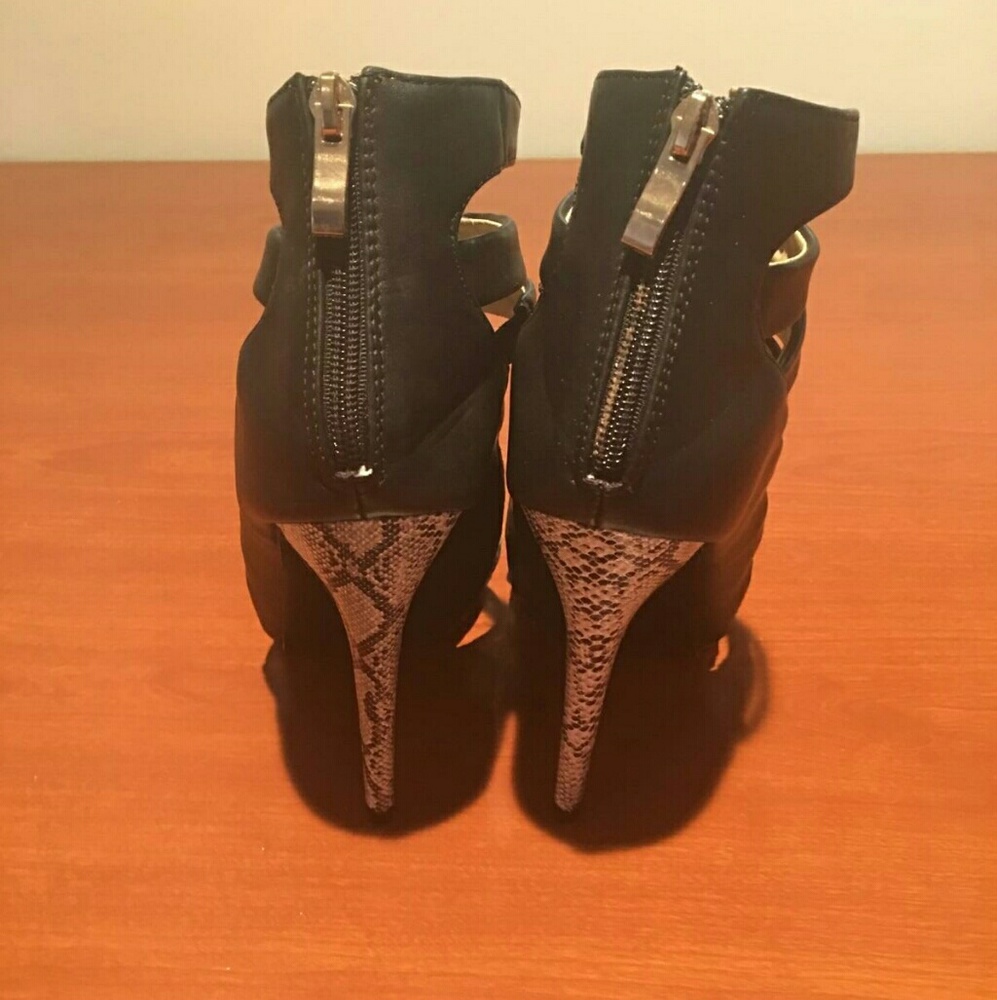 High heels - Picture 4 of 5